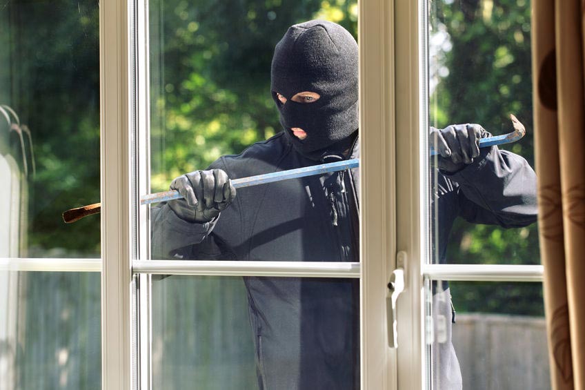 how to stop burglars from targeting your home